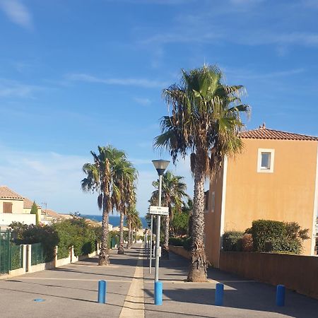 T2 Vue Mer Avec Parking Prive Saint-Pierre-la-Mer  エクステリア 写真