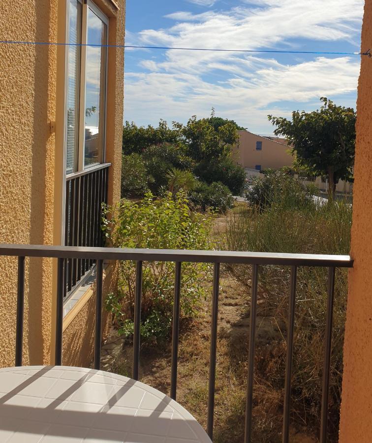 T2 Vue Mer Avec Parking Prive Saint-Pierre-la-Mer  エクステリア 写真