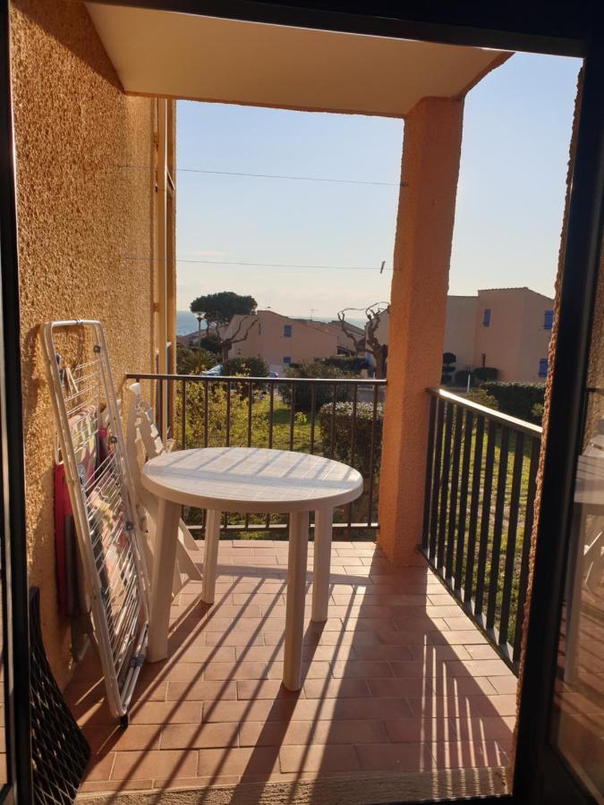 T2 Vue Mer Avec Parking Prive Saint-Pierre-la-Mer  エクステリア 写真